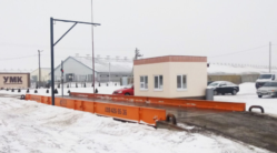 Solid metal weighbridge